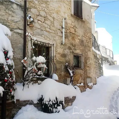 بيت للعطل La Grotta Di Nima *