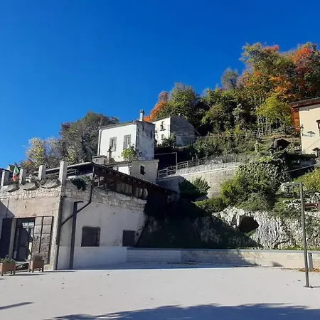 La Grotta Di Nima *