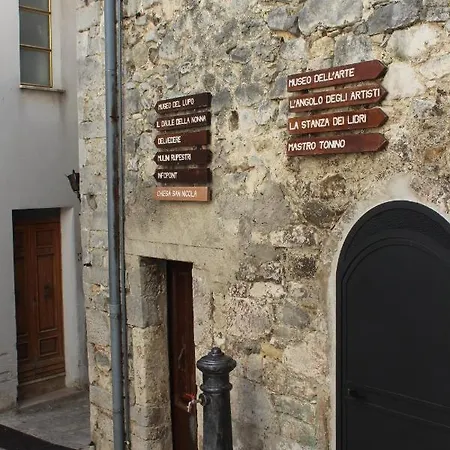 La Grotta Di Nima *
