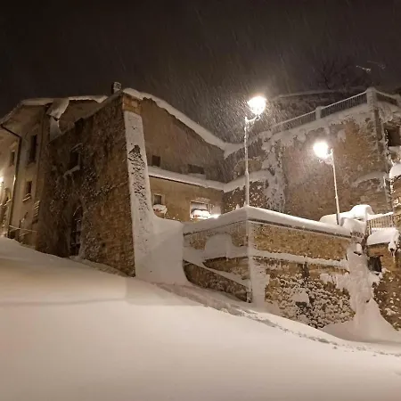 Casa de Férias La Grotta Di Nima