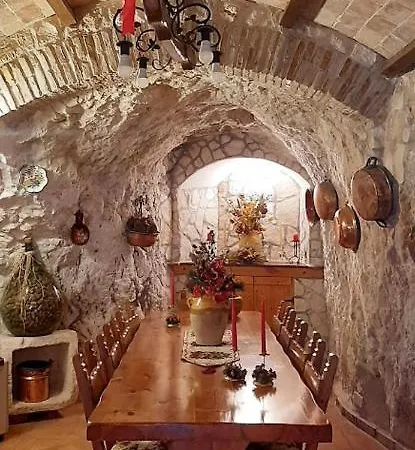La Grotta Di Nima * بريتورو