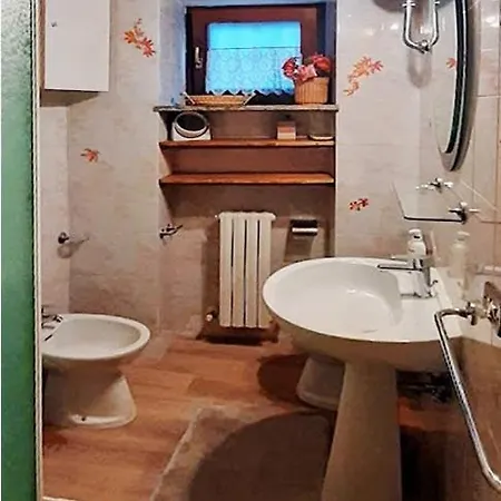 Casa de Férias La Grotta Di Nima