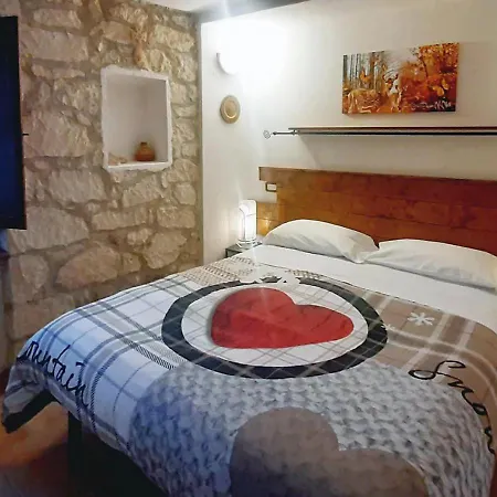 La Grotta Di Nima