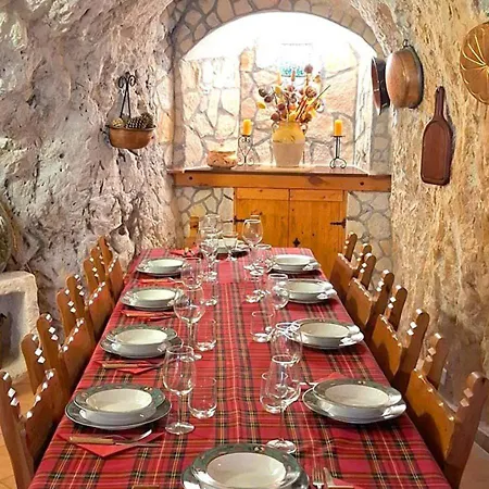 Dom wakacyjny La Grotta Di Nima