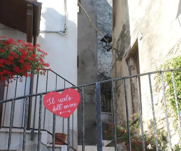 別荘 La Grotta Di Nima プレトーロ