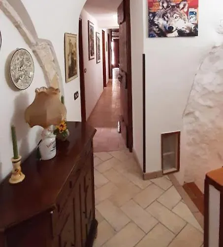 別荘 La Grotta Di Nima