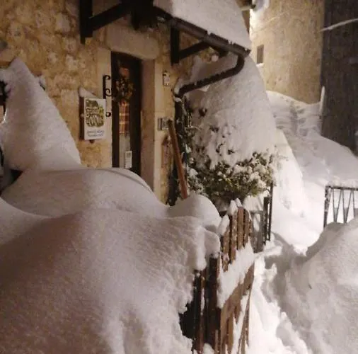 Casa de Férias La Grotta Di Nima Pretoro