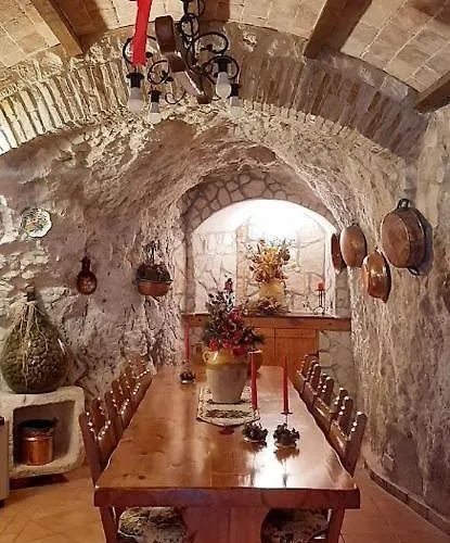 La Grotta Di Nima * Pretoro