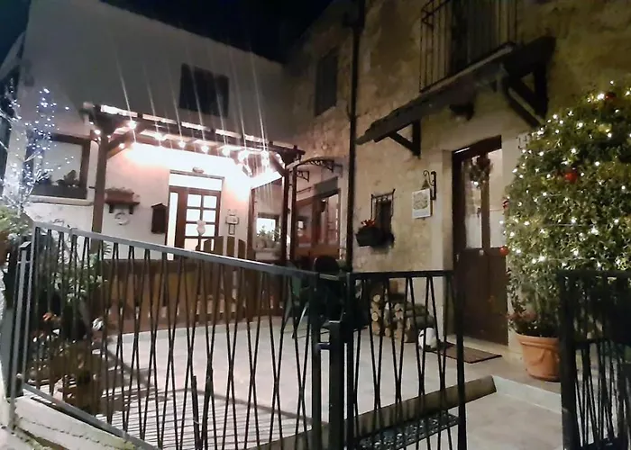 別荘 La Grotta Di Nima