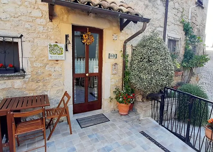 別荘 La Grotta Di Nima