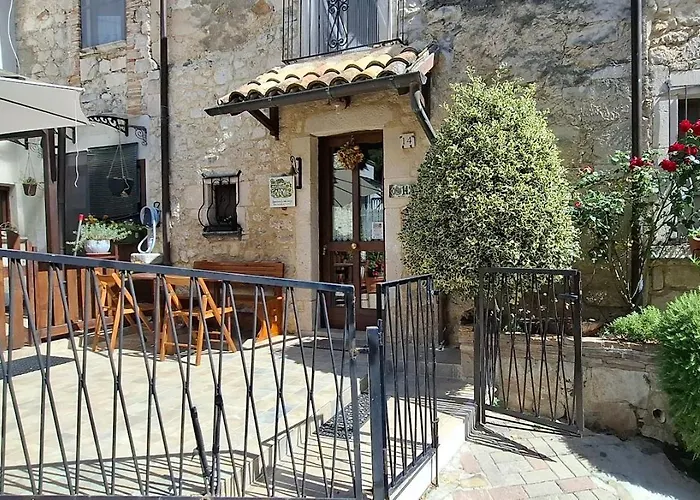 別荘 La Grotta Di Nima *